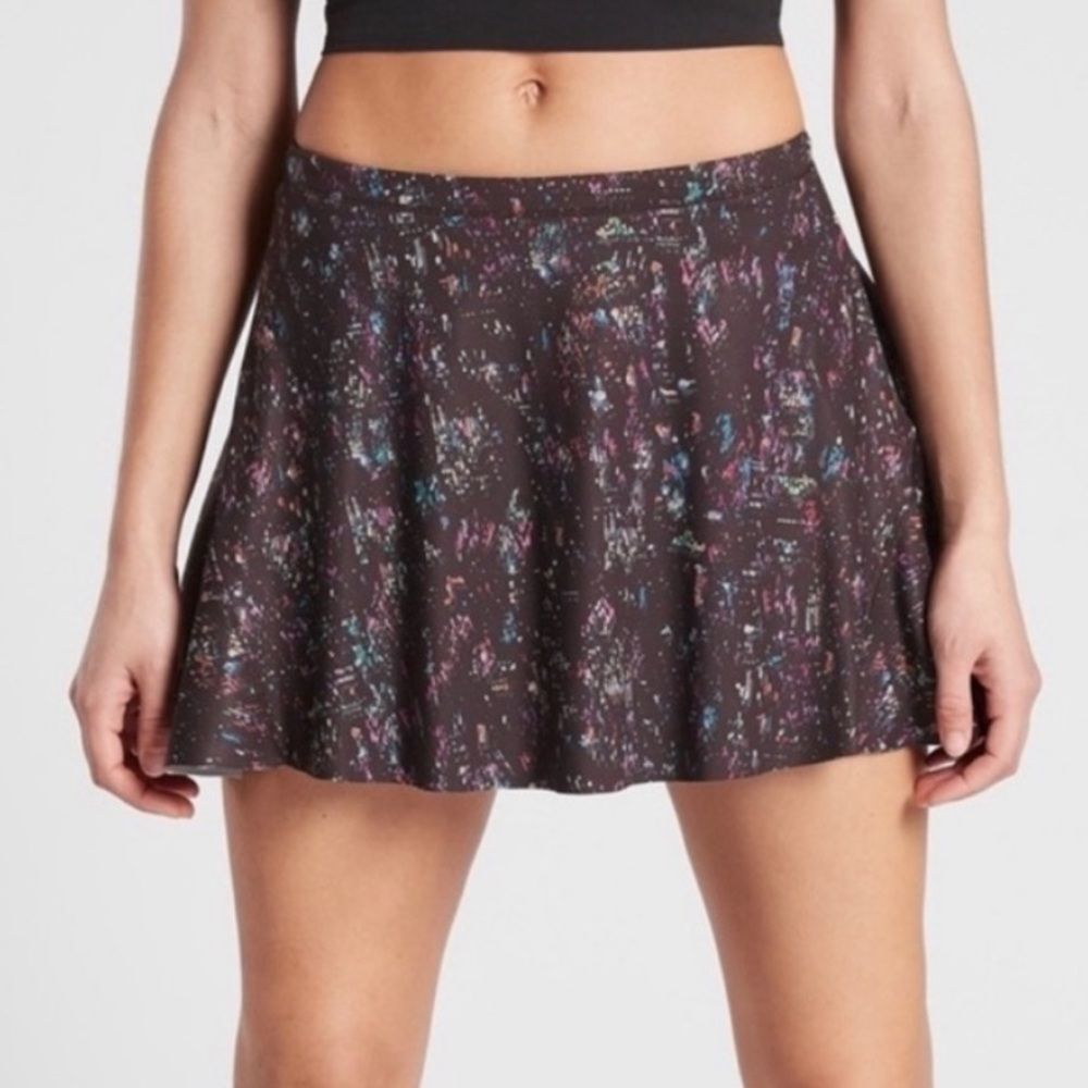 Athleta 12” Match Point Tennis Skort Brown City Lights Print Size Medium